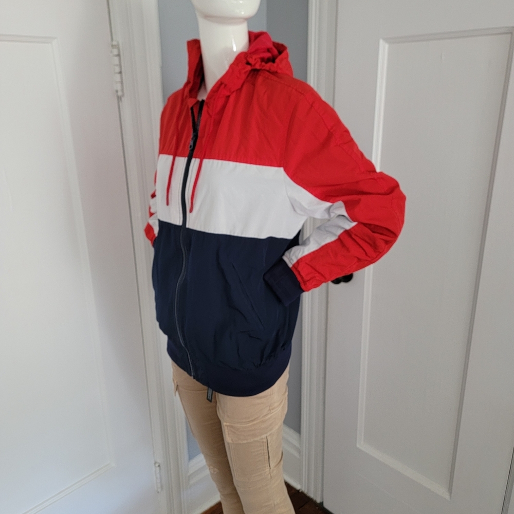 H&M Red Colorblock Hood - Picture 10 of 10